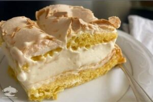 O segredo do Bolo Casca de Ovo que surpreende qualquer visita!