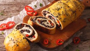 Strudel Recheado com Cogumelos e Ervas Aromáticas