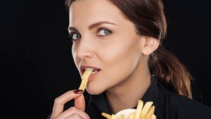 As Batatas Fritas Foram Inventadas por um Chef que Queria Frustrar um Cliente Irritado