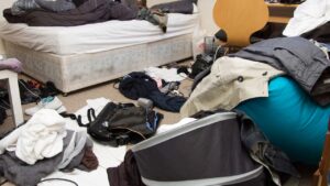 O que significa quando alguém não limpa a casa com frequência? Você precisa conferir