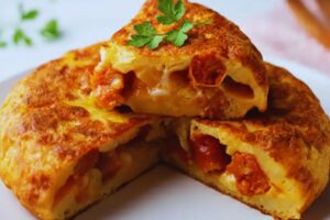 Fritada Rústica de Ovos com Batata e Cebola Caramelizada