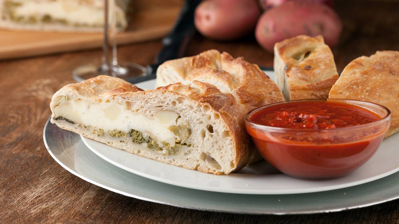 pao recheado com catupiry e pimentao verde 1760470929473 Creditos depositphotos.com ArenaCreative