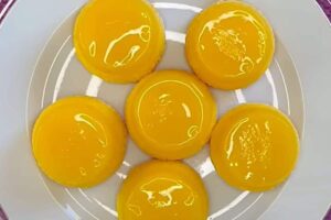 Quindim Caseiro cremoso que derrete na boca — impossível comer um só!