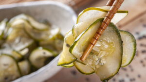 a salada japonesa que refresca e encanta