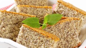 O Bolo Pontilhado que Prova que Sementes Também Sabem Ser Chiques