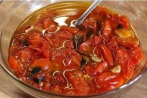 Todo mundo me pede a receita dessa Conserva de Tomate Seco deliciosa!