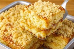 Quando faço essa Cuca de Batedeira Fofinha e Irresistível, não sobra nem um pedacinho!