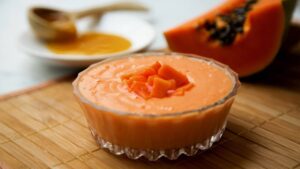 Uma sobremesa geladinha e suave que refresca até os dias mais quentes