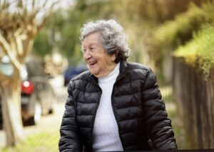 Documentário revela segredos de longevidade em estreia gratuita em são paulo