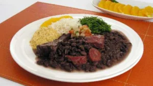 Feijoada: saboreie a receita tradicional do prato brasileiro