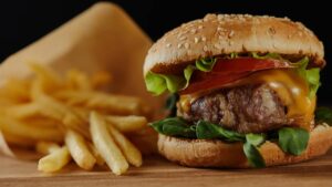 O hambúrguer que não se corta se respeita