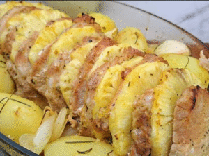 Assei Esse Pernil com Abacaxi Caramelizado e Meu Cunhado Que Odeia Porco Comeu 3 Vezes