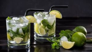 Gelo dançando, hortelã perfumando e o limão comandando o show