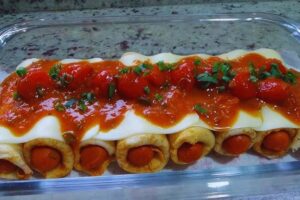 Panqueca Pizza com Salsicha e Queijo