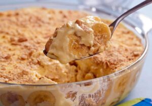 Pavê de banana com flan que combina leveza, cremosidade e aquele toque caseiro que conquista na hora –