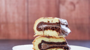 Meus filhos lamberam o prato com esse Rocambole de Leite em Pó com Nutella