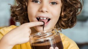 Chocolate + 1 segredo = a sobremesa mais fácil e irresistível da vida