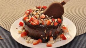 Bolo quente de chocolate com sorvete: uma explosão de sabor
