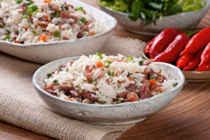 Arroz Carreteiro: A Receita Tradicional que Vai Encantar Seu Paladar e Aquecer Seu Coração