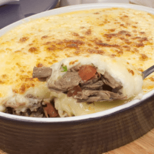 Escondidinho de Costela Suculento com Purê Cremoso Piracanjuba em 1h30