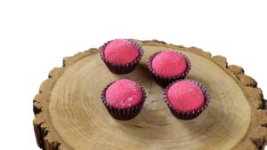 Um doce que mistura leite condensado e Nesquik e vira uma explosão cor-de-rosa no paladar