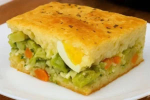 Torta de Legumes Cremosa que Ninguém Resiste: A Receita Rápida que Zera a Travessa em Minutos!