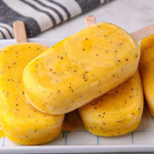 Picolé Cremoso de Manga com Pedacinhos: Receita de 15 Minutos para Refrescar o Verão, Lucrar e Virar o Chef da Praia!