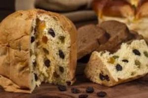 Desvende o Segredo do Panetone Caseiro Perfeito: A Receita Tradicional Que Vai Encantar Seu Natal!