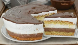 Bolo Cremoso de Natal que Derrete na Boca: Receita Divina com Toque Português para Encantar sua Ceia e Faturar Extra!