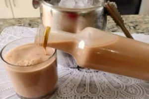 Amarula Caseira: A Receita Secreta que Ninguém Acredita que Você Fez em Casa (Cremosa, Rápida e Lucrativa!)