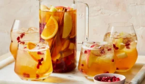 Sangria de Natal Portuguesa: Aprenda a Fazer a Receita Perfeita para Encantar Seus Convidados e Brindar com Sabores Inesquecíveis nas Festas!