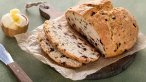 Pão de Uva-Passa Caseiro: A Receita Perfeita para Saborear no Café da Manhã ou Vender e Lucrar!