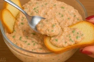 Patê de Atum Cremoso e Fácil: A Receita Coringa que Desaparece da Mesa em 5 Minutos (e Salva Qualquer Lanche!)