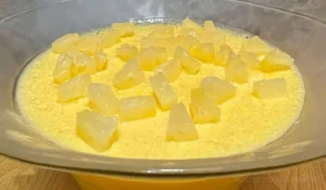 Mousse de Abacaxi Cremosa e Fácil: A Receita Perfeita para Refrescar seu Verão com um Toque de Sabores Portugueses!