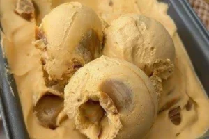 Sorvete de Doce de Leite Cremoso que Desaparece Antes do Freezer: Receita Rápida e Infalível para o Verão!