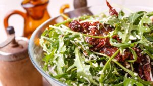 Saladas que ajudam a perder peso até o Carnaval: veja dicas