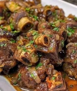 Rabada ao Vinho: A Receita que Vai Deixar Todo Mundo Pedindo Mais!