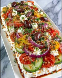 Como Preparar a Salada Mediterrânea de Tomates e Pepinos: Fresca, Nutritiva e Super Saborosa!