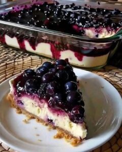 Cheesecake Fitness de Frutas Vermelhas: Sabor e Saúde em Cada Fatia!