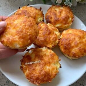 Tortinha de Repolho Low Carb Que Derrete na Boca – Crocante Por Fora e Cremosa Por Dentro!