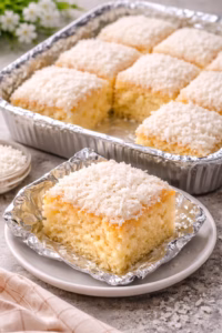 Bolo de Coco Gelado Bem Molhadinho, Igual de Padaria