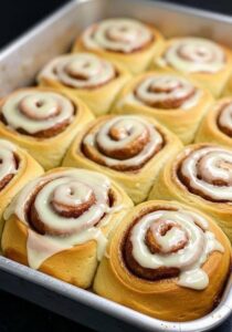 Rolos de Canela Macios: Receita de Cinnamon Rolls Profissionais