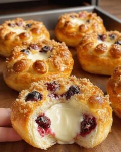 Sonhos de Carnaval Dinamarqueses: Receita de Cheesecake e Mirtilo