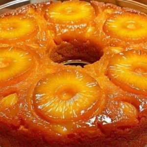 Bolo Caramelo de Abacaxi Molhadinho em 50 Minutos com Nestlé