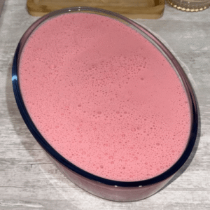 Mousse de Morango Cremoso com Apenas 2 Creme de Leite em 15 Minutos com Nestlé