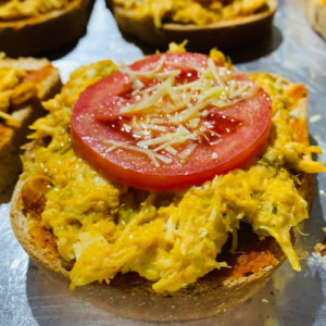 Pizza de Pão de Forma Crocante em 15 Minutos com Molho Nestlé