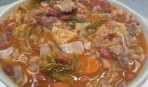 Feijoada com cabeça de porco (receita tradicional cheia de sabor)