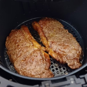 Capa de Filé na Airfryer em 20 Minutos: O Segredo da Carne Crocante e Suculenta Sem Fritura Excessiva