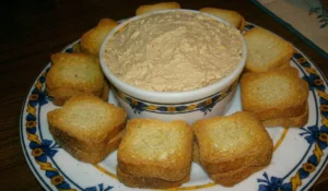 Patê de Atum Cremoso e Fácil: A Entrada Perfeita que Conquista a Todos em Minutos – Receita Caseira Rápida e Deliciosa para Qualquer Ocasião!