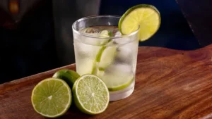 Caipirinha de Limão: A Receita Definitiva para o Drink Perfeito e Equilibrado que Seus Convidados Vão Amar
